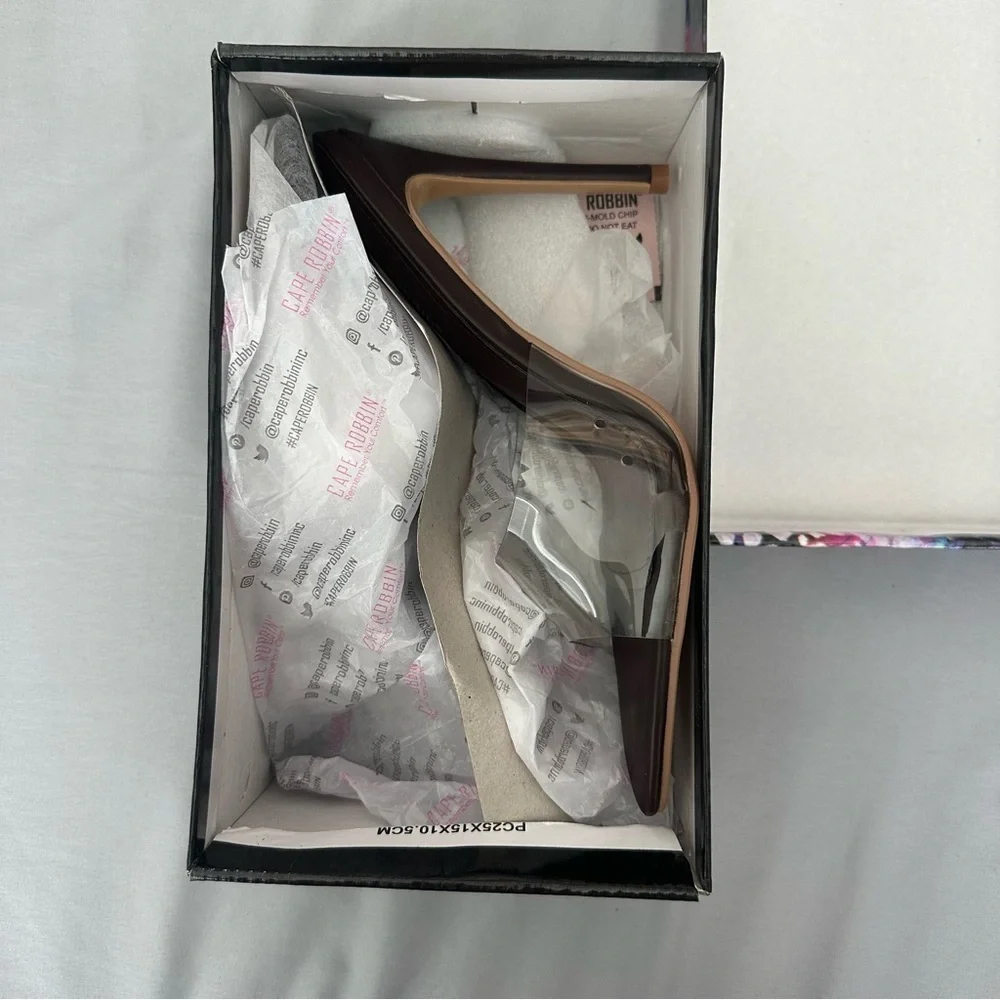CAPE ROBBIN MELROSE POINTED TOE HEEL